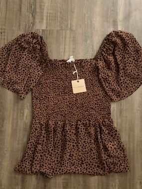 Blu Pepper leopard-print smocked peplum top, size M
